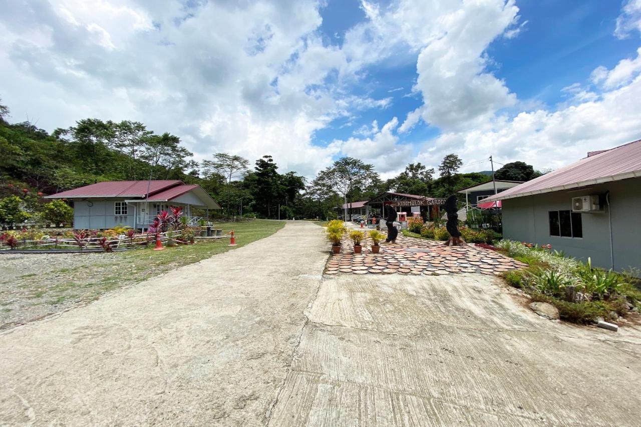 SPOT ON 90279 Kinomulok Garden Hotell Ranau Eksteriør bilde