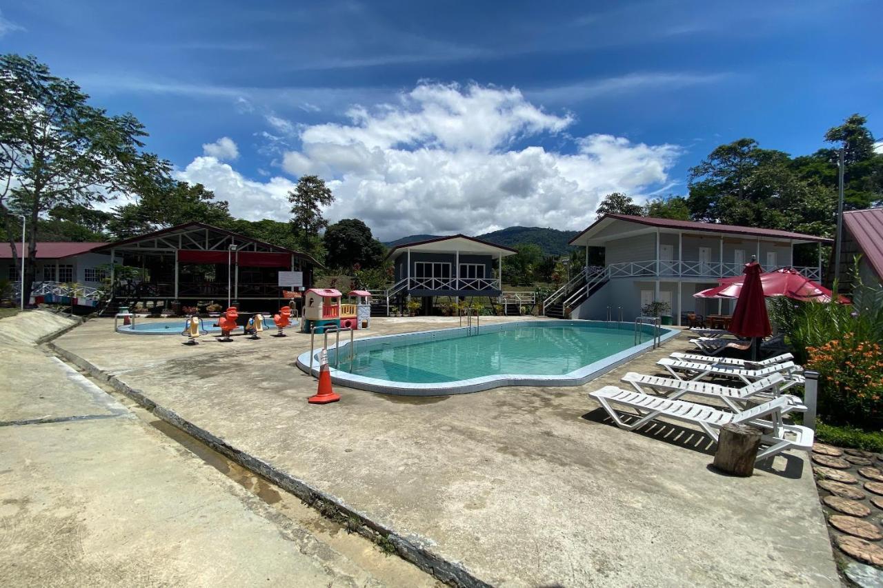 SPOT ON 90279 Kinomulok Garden Hotell Ranau Eksteriør bilde