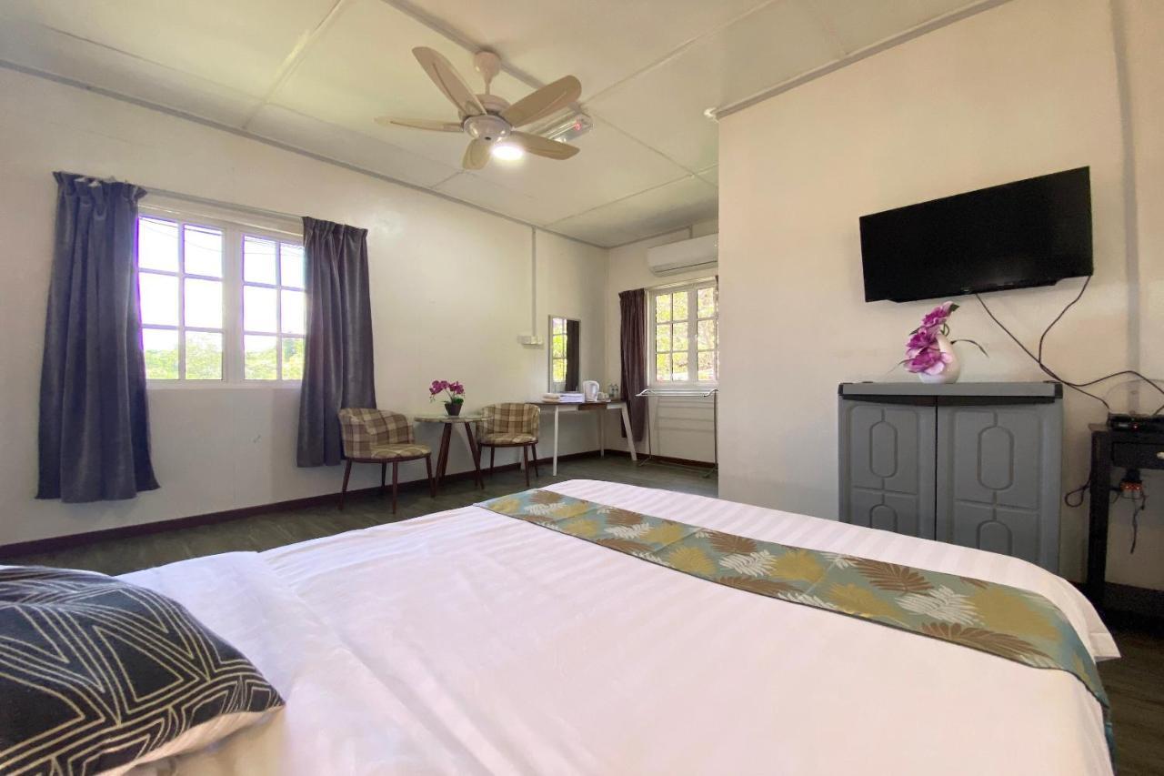 SPOT ON 90279 Kinomulok Garden Hotell Ranau Eksteriør bilde
