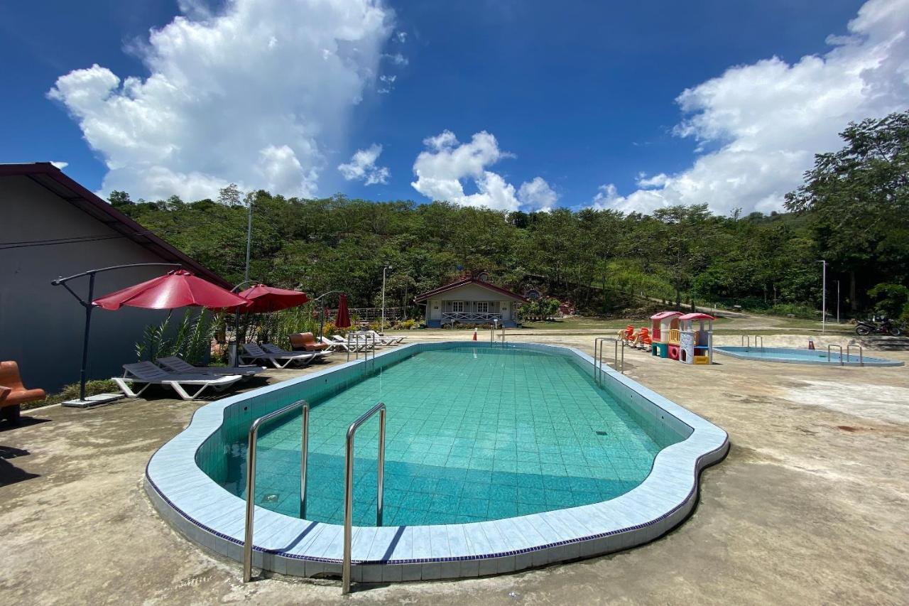 SPOT ON 90279 Kinomulok Garden Hotell Ranau Eksteriør bilde